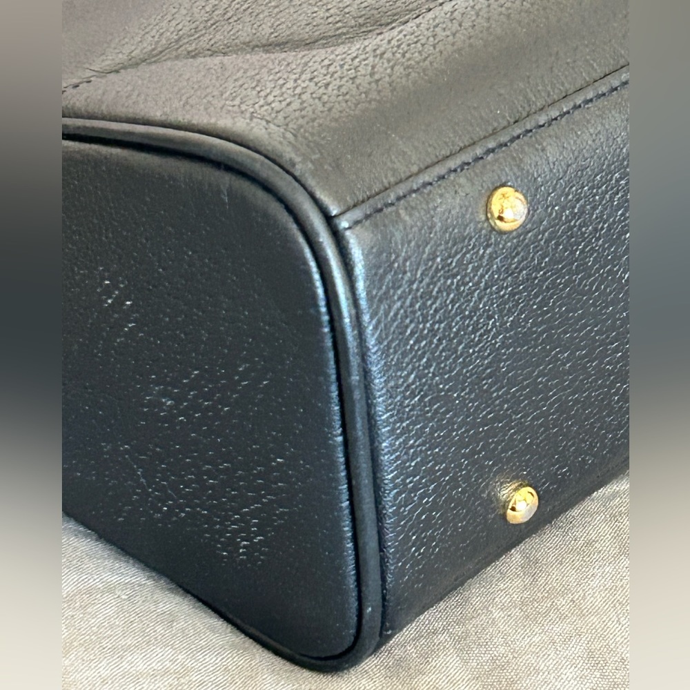 MCM Pebbled Leather Classic Satchel/Shoulder Bag w/COA - Picture 11 of 17